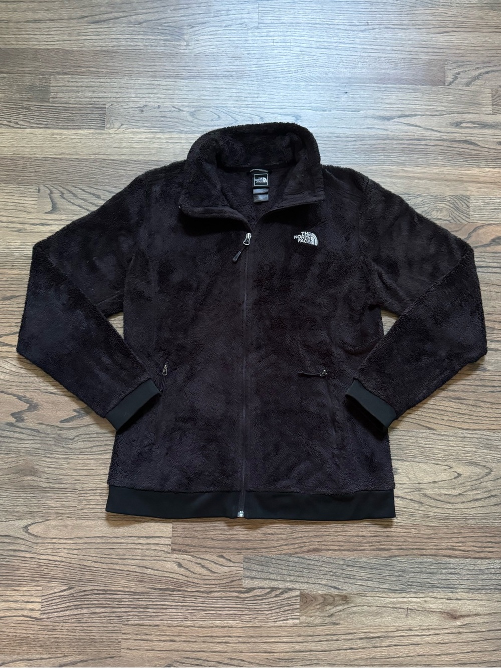 Women’s Fuzzy North Face Jacket!